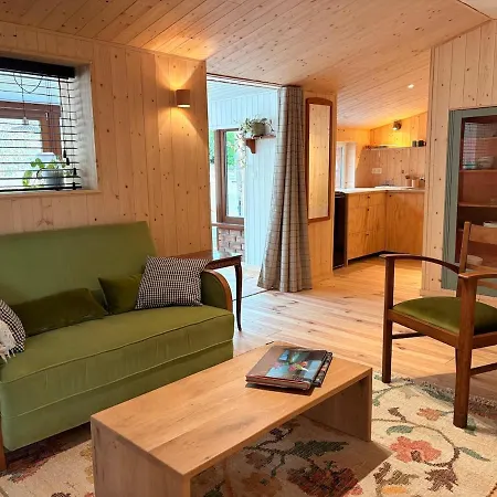 Lodge Rowan House